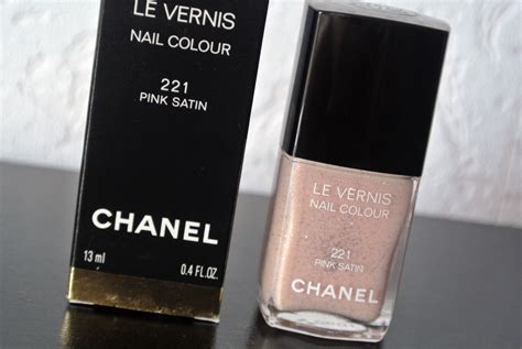 CHANEL Le Vernis Nail Polish 221 PINK SATIN (made in U.S.A.) 